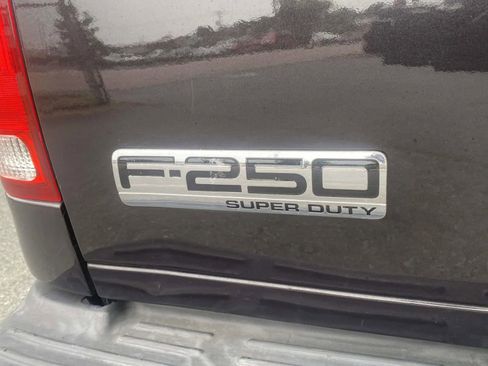 Used 2006 Ford F250 Lariat AWD/4WD image 8