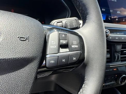 Certified 2023 Ford Escape Active AWD/4WD image 10