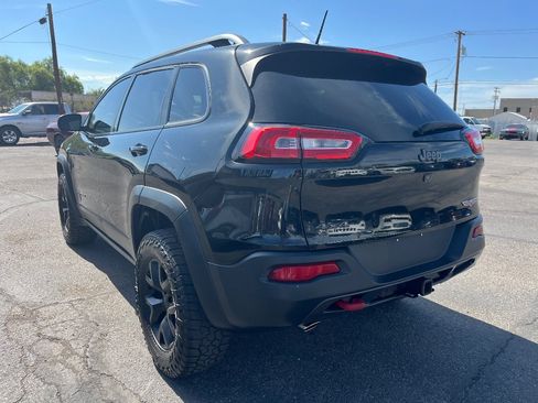 Used 2014 Jeep Cherokee Trailhawk w/ Comfort/Convenience Group AWD/4WD image 7