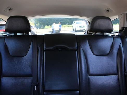 Used 2017 Volvo V60 T5 Premier w/ Convenience Package image 15