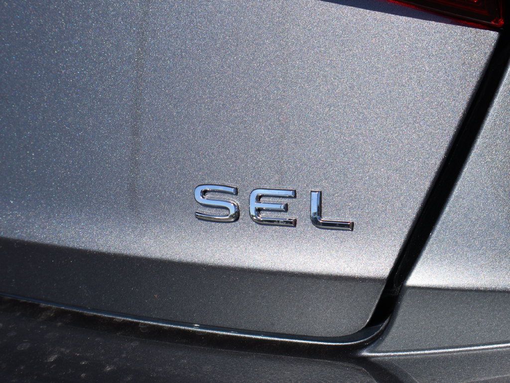 Used 2026 Volkswagen Jetta SEL FWD image 36