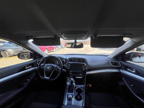 Used 2018 Nissan Maxima 3.5 S image 12