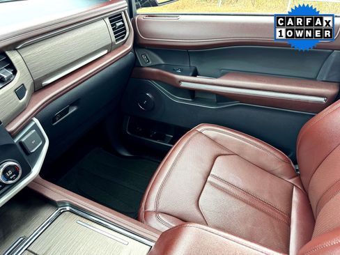 Used 2024 Ford Expedition Max Limited image 34