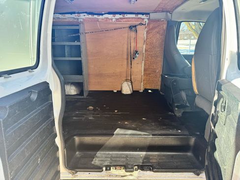 Used 2016 GMC Savana 2500 RWD image 15