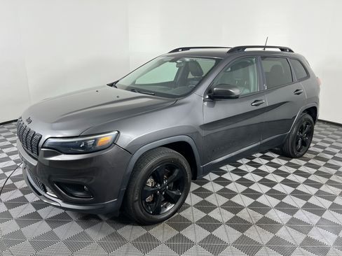 Used 2020 Jeep Cherokee Latitude Plus AWD/4WD image 8