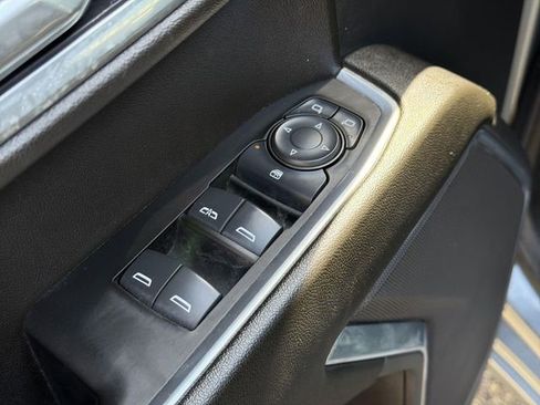 Used 2025 Chevrolet Silverado 1500 LT AWD/4WD image 22