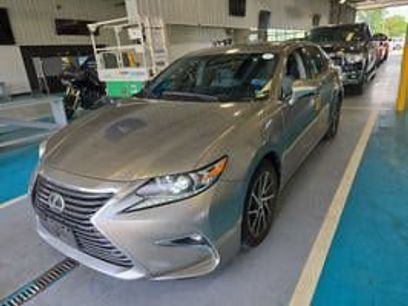 Used 2017 Lexus ES 350 w/ Premium Package