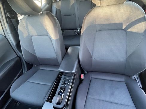 Used 2023 Toyota Prius Limited image 21