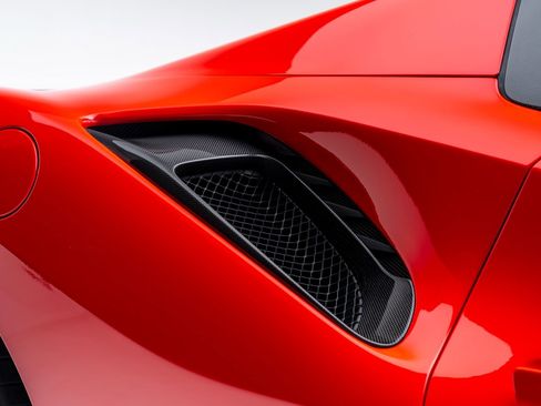 Used 2020 Ferrari 488 Pista Spider image 38