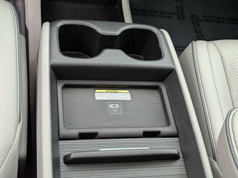 Used 2023 Honda Odyssey Elite image 27