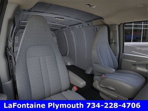 New 2025 Chevrolet Express 3500 w/ Driver Convenience Package image 16