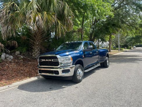 Used 2024 RAM 3500 Tradesman w/ Chrome Appearance Group image 6