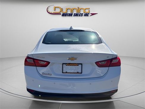 Used 2024 Chevrolet Malibu LT image 3