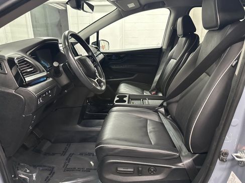 Used 2024 Honda Odyssey Elite image 18