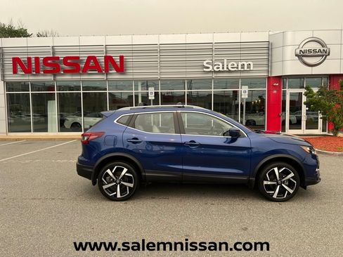 Used 2022 Nissan Rogue Sport SL AWD/4WD image 8