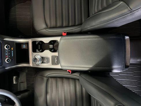 Certified 2024 Ford Edge SEL w/ Convenience Package image 28