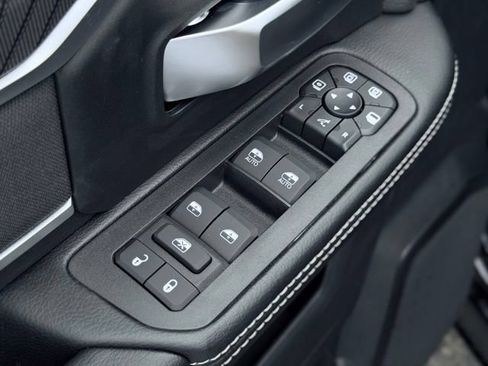 New 2026 RAM 2500 Big Horn AWD/4WD image 11