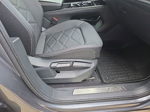 Used 2024 Volkswagen Atlas Cross Sport SE AWD/4WD image 71