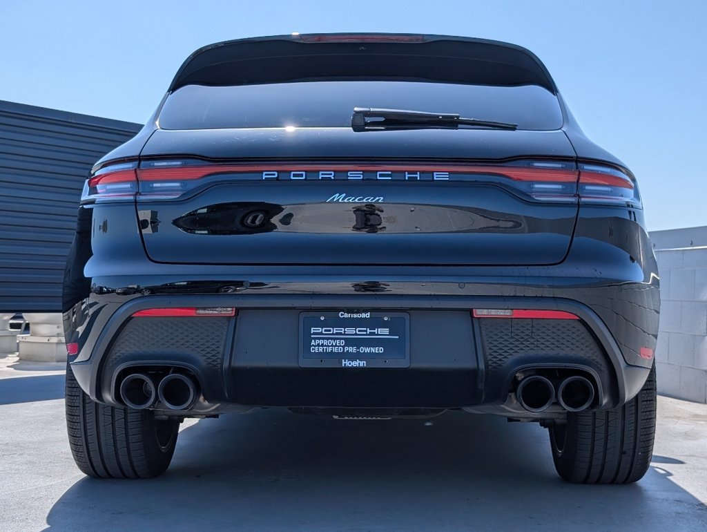 Certified 2025 Porsche Macan AWD/4WD image 11