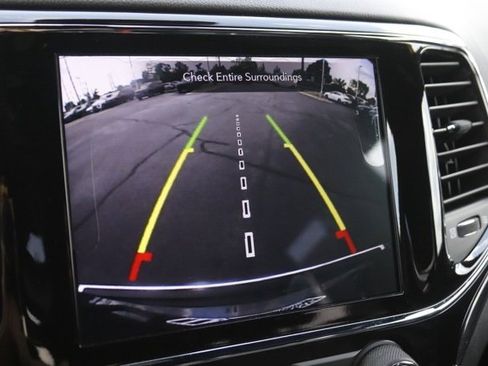 Used 2020 Jeep Grand Cherokee Overland image 28