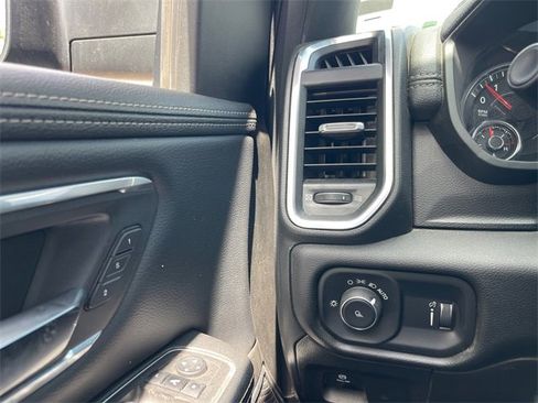 Used 2024 RAM 1500 Laramie image 19