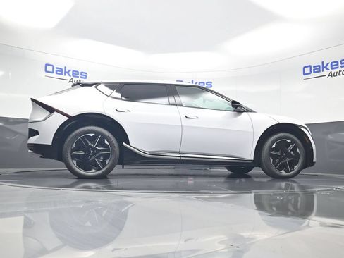New 2026 Kia EV6 Wind AWD/4WD image 45