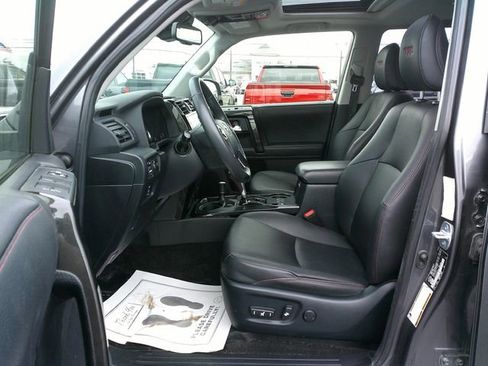 Used 2021 Toyota 4Runner TRD Off-Road Premium AWD/4WD image 22