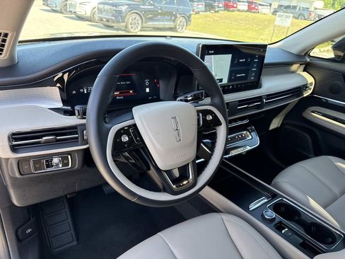 New 2026 Lincoln Corsair Premiere image 31