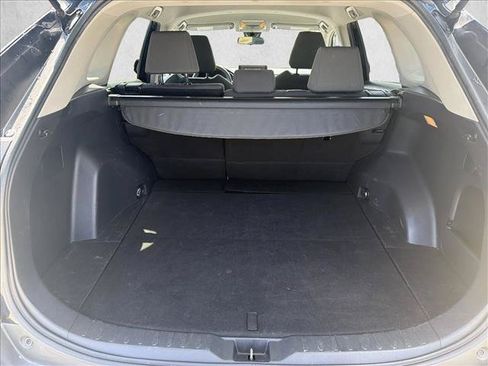 Used 2021 Toyota RAV4 XLE FWD image 21