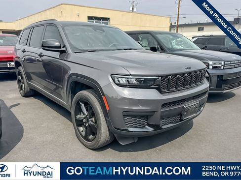 Used 2023 Jeep Grand Cherokee L Laredo AWD/4WD image 1