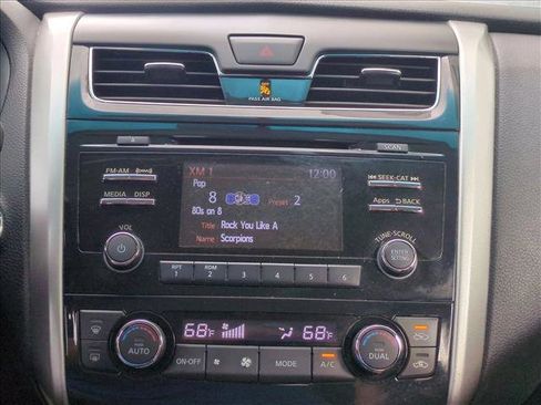 Used 2015 Nissan Altima 2.5 SV image 13