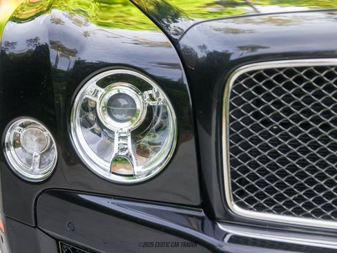 Used 2016 Bentley Mulsanne Speed image 44