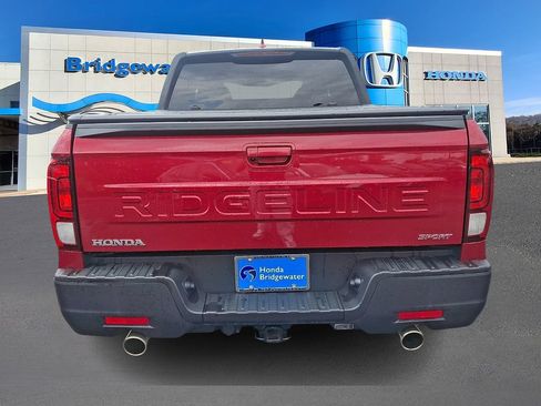 Used 2024 Honda Ridgeline Sport image 5