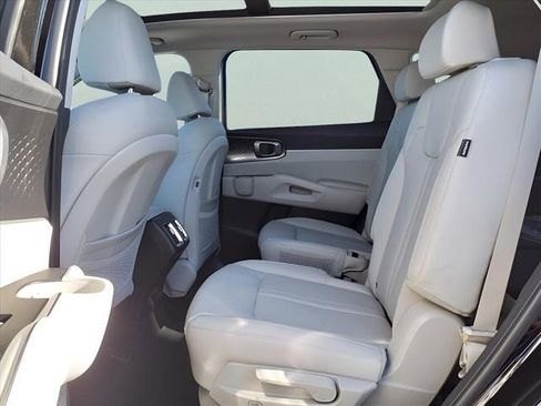 New 2025 Kia Sorento EX w/ EX Panoramic Sunroof Package AWD/4WD image 22