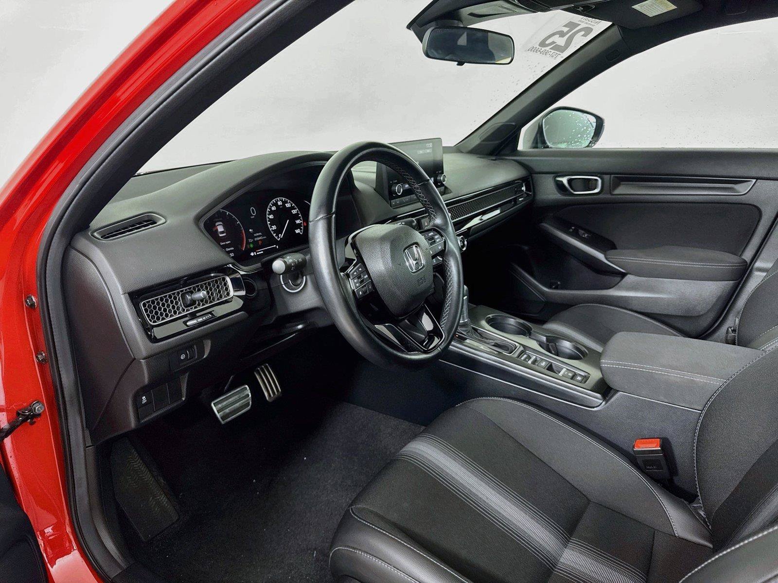 Used 2025 Honda Civic Sport image 9