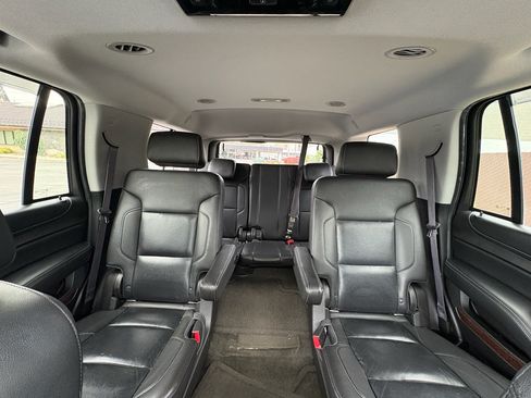 Used 2016 GMC Yukon SLT w/ Open Road Package AWD/4WD image 30