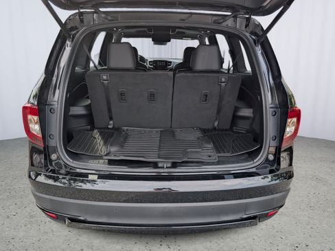 Certified 2022 Honda Pilot Black Edition image 14