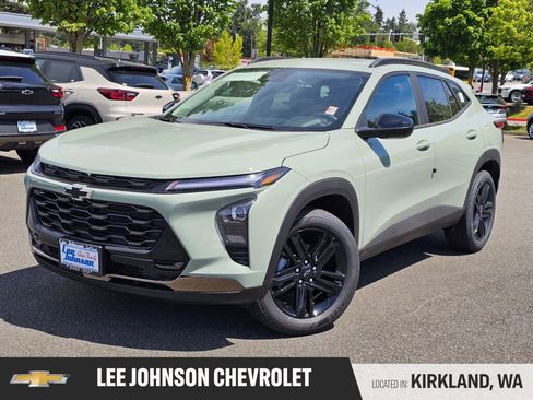 New 2026 Chevrolet Trax ACTIV FWD image 1