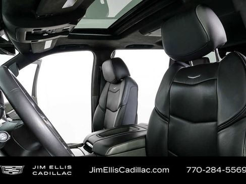 Used 2020 Cadillac Escalade ESV Platinum image 5