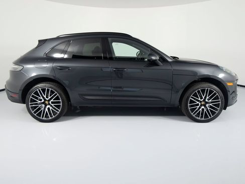 Certified 2026 Porsche Macan AWD/4WD image 11