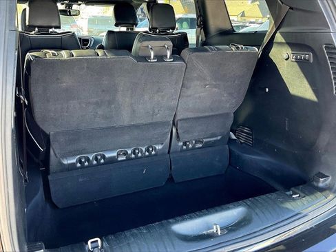 Used 2018 Chrysler Pacifica Limited w/ S Appearance Package image 12