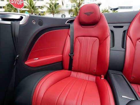 Used 2024 Bentley Continental GT V8 image 94