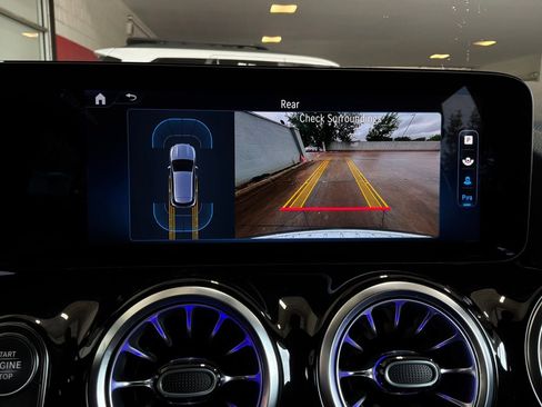 Used 2025 Mercedes-Benz GLA 250 image 38