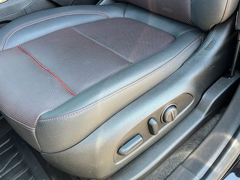 Certified 2024 Chevrolet Blazer RS w/ Enhanced Convenience Package image 18