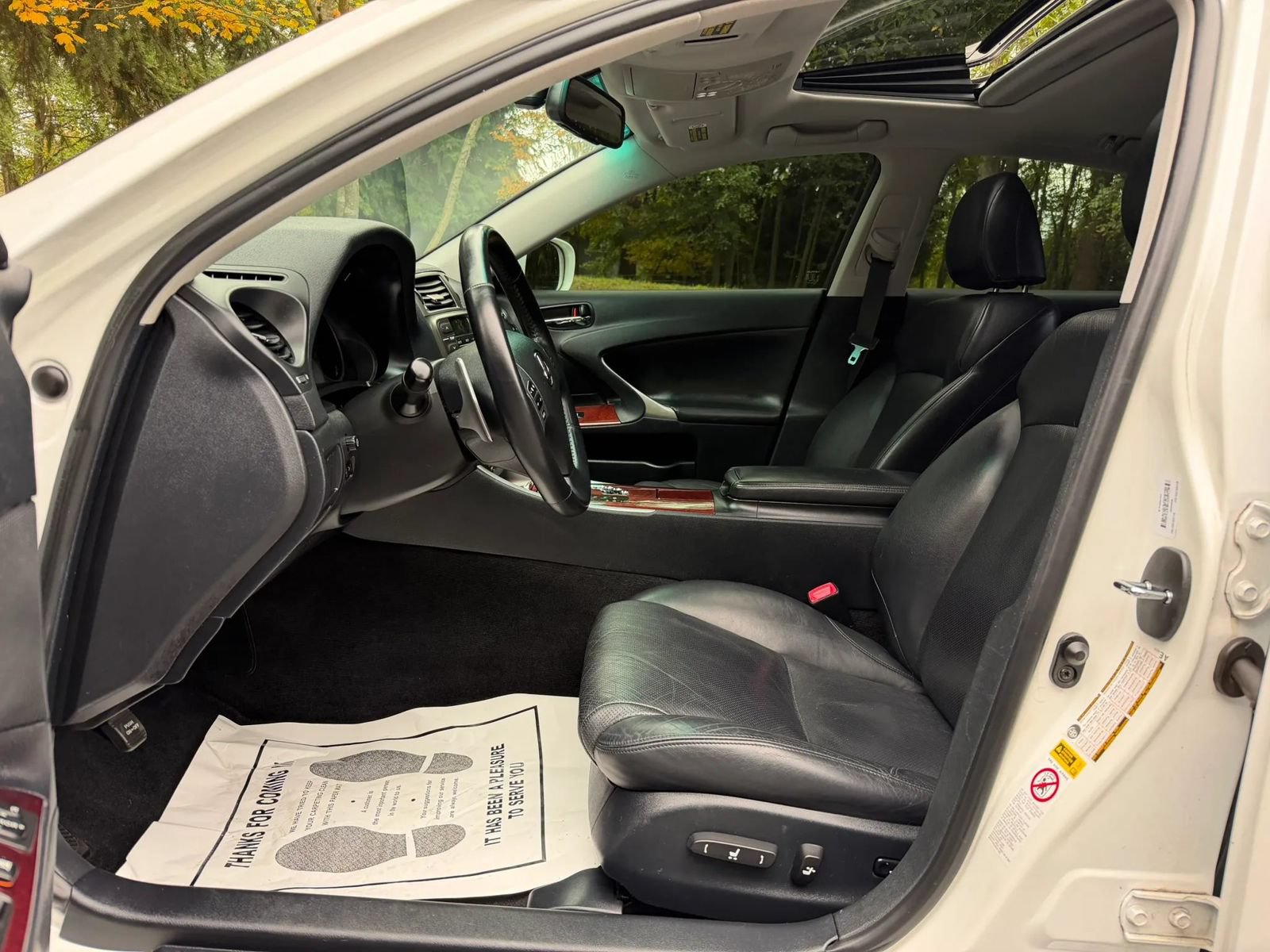 Used 2007 Lexus IS 250 w/ Premium Pkg RWD image 14