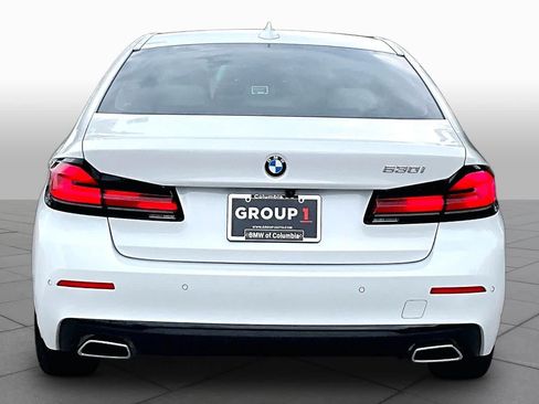 Used 2023 BMW 530i w/ Premium Package RWD image 4