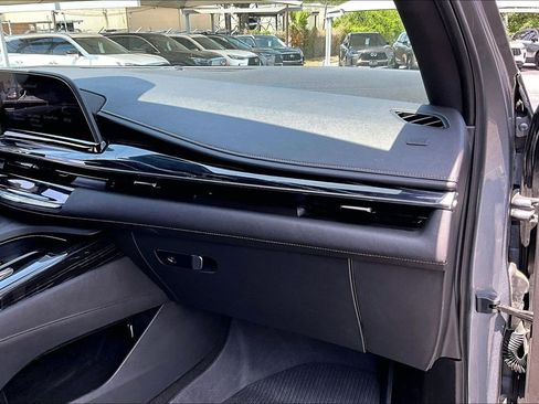 Used 2022 Cadillac Escalade ESV Sport w/ Touring Package RWD image 18