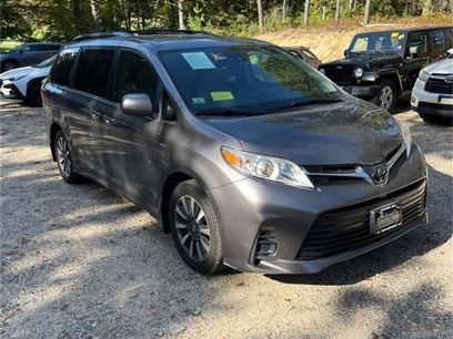 Used 2018 Toyota Sienna LE