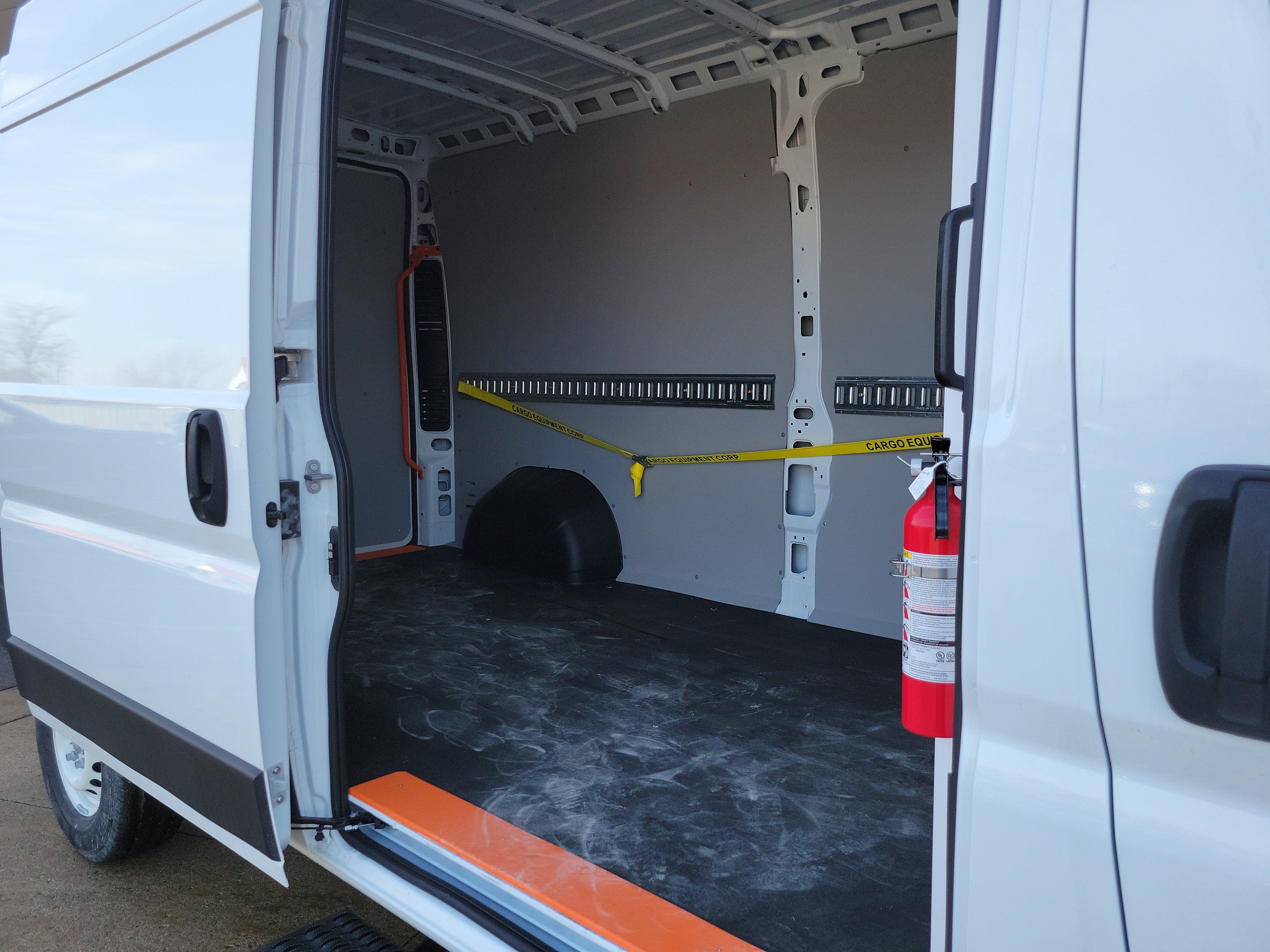 Used 2025 RAM ProMaster 2500 w/ Cold Weather Group FWD image 14