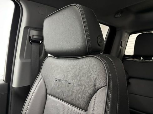 New 2026 GMC Sierra 1500 Denali w/ Denali Reserve Package image 44